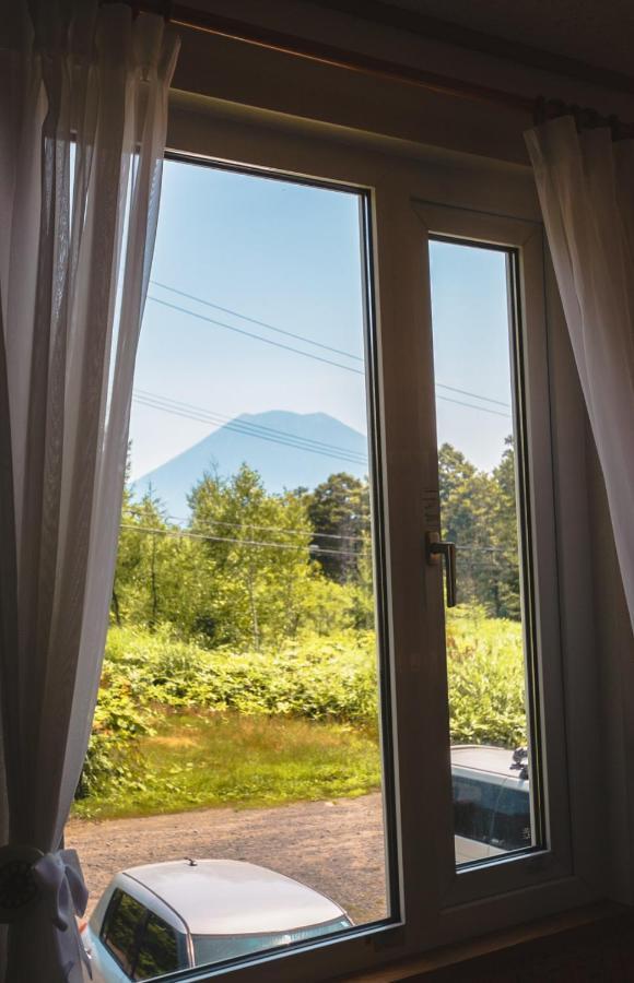 Niseko Ski Lodge - Higashiyama ภายนอก รูปภาพ