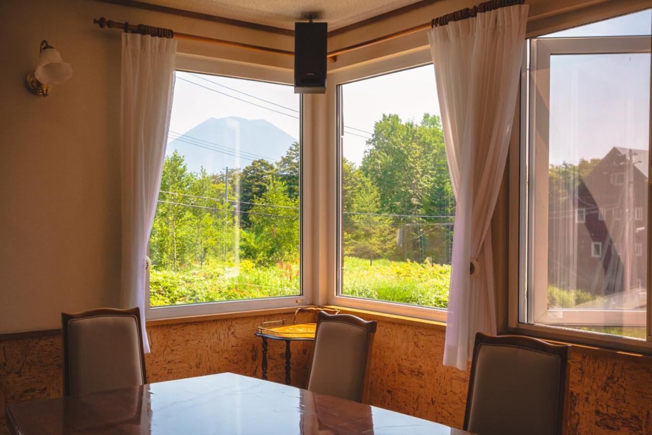Niseko Ski Lodge - Higashiyama ภายนอก รูปภาพ
