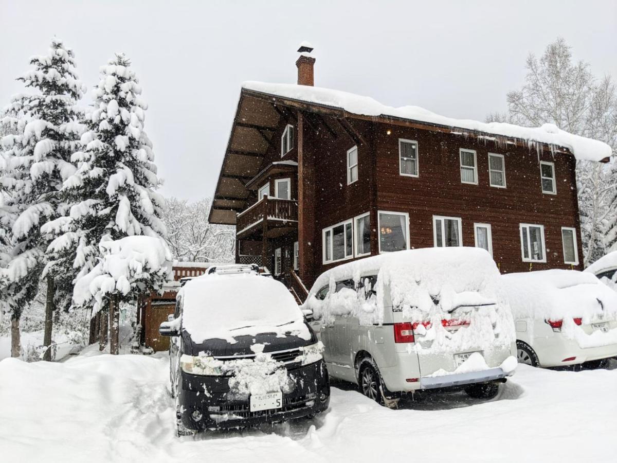 Niseko Ski Lodge - Higashiyama ภายนอก รูปภาพ